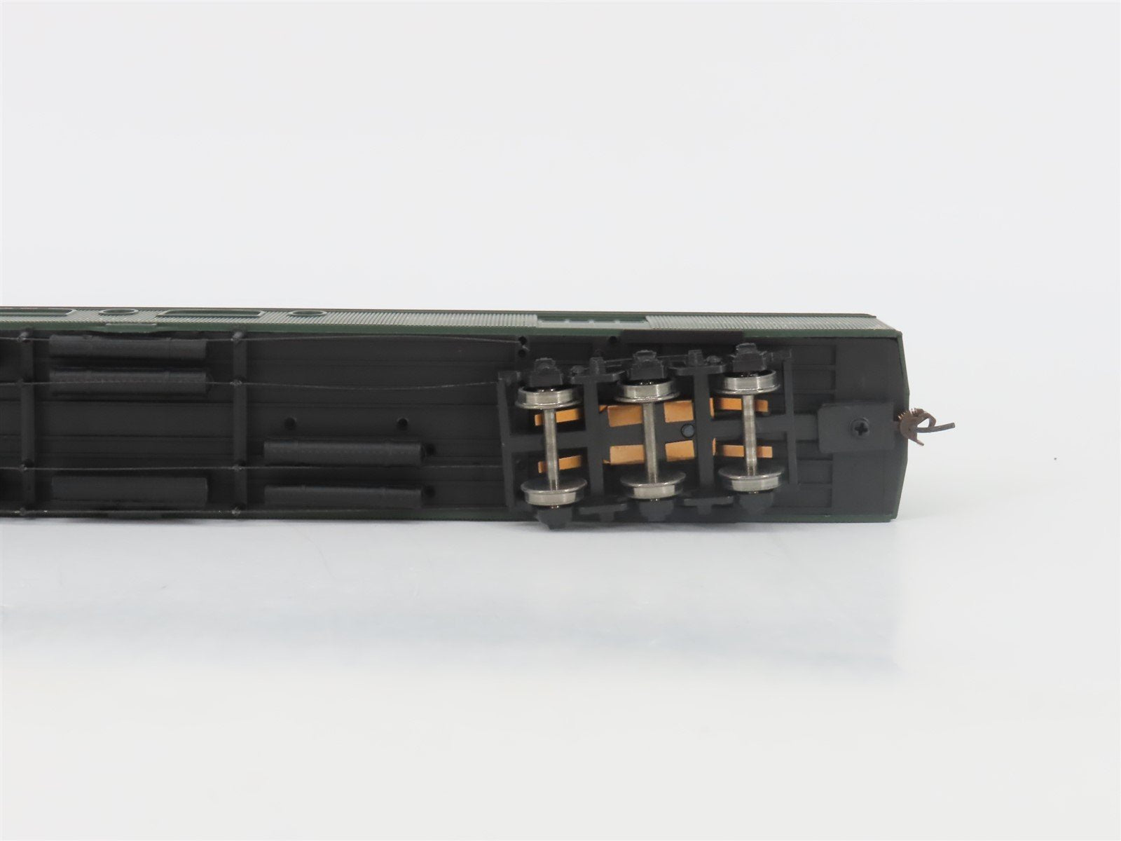 HO Scale Roundhouse 68701 UP Overland Limited Palace Combine Passenger Car #711