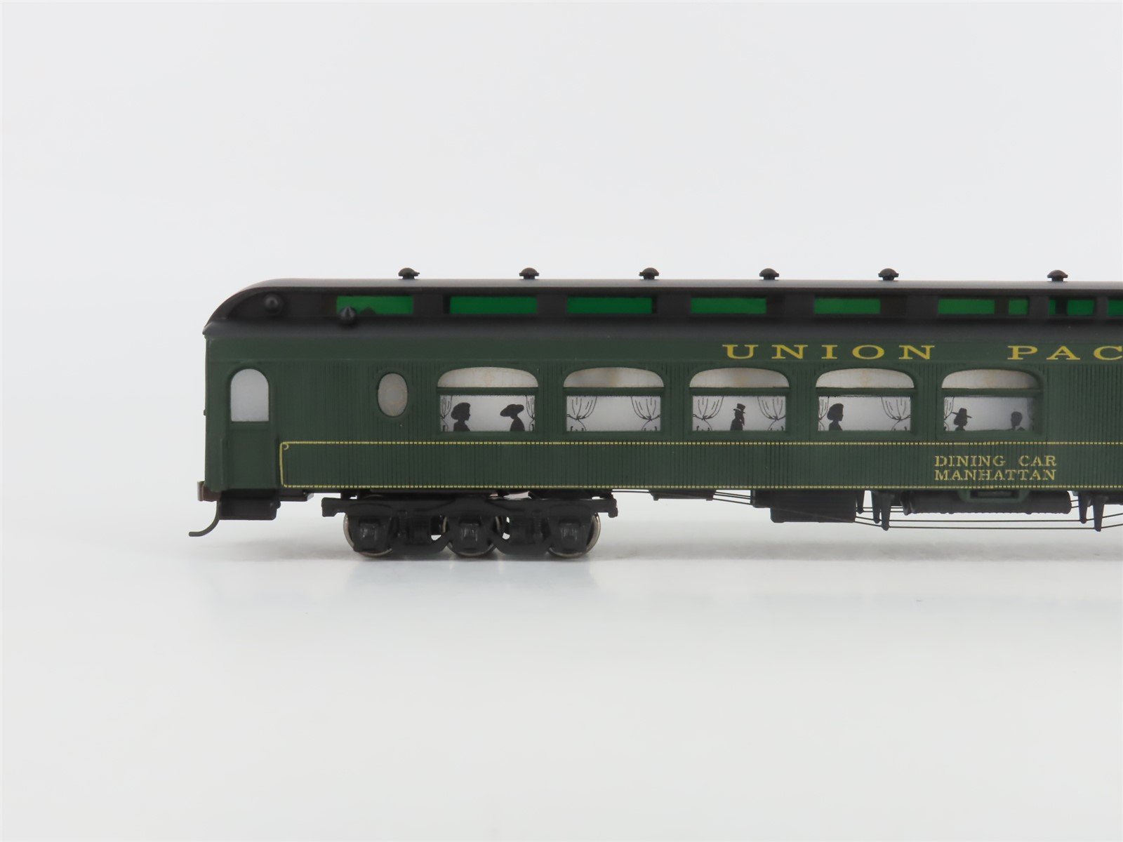 HO Scale Roundhouse 68801 UP Union Pacific Palace Diner Passenger 