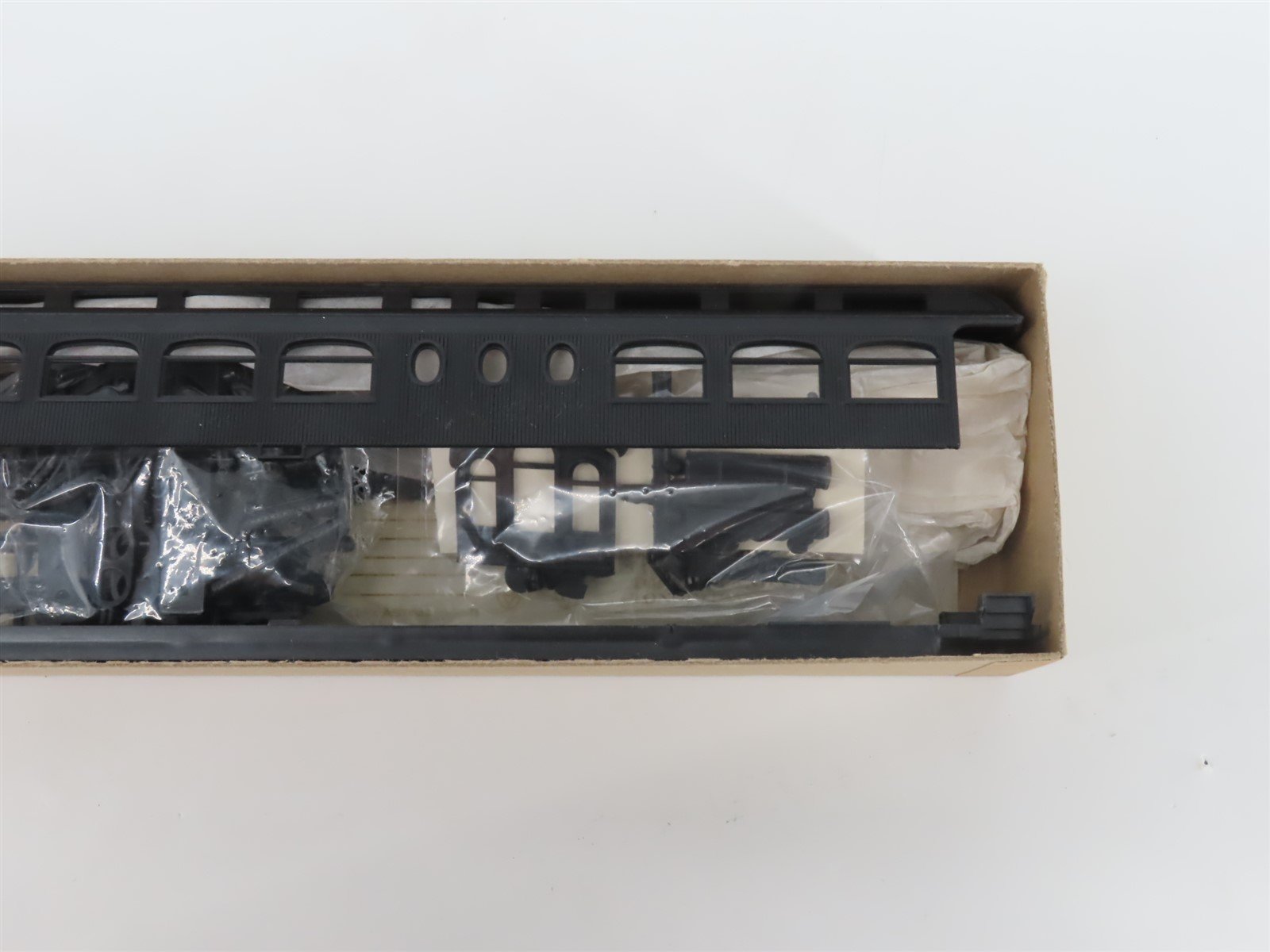 HO Scale Pullman Palace Cars Kit #6082 Unlettered Observation Passenger Car