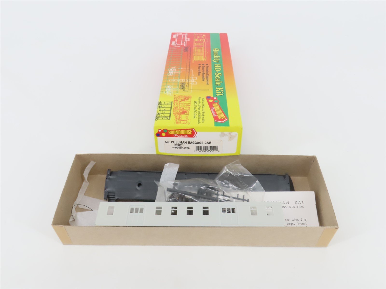 HO Scale Roundhouse MDC Kit #05021 Undecorated Pullman 50' Baggage Passenger Car