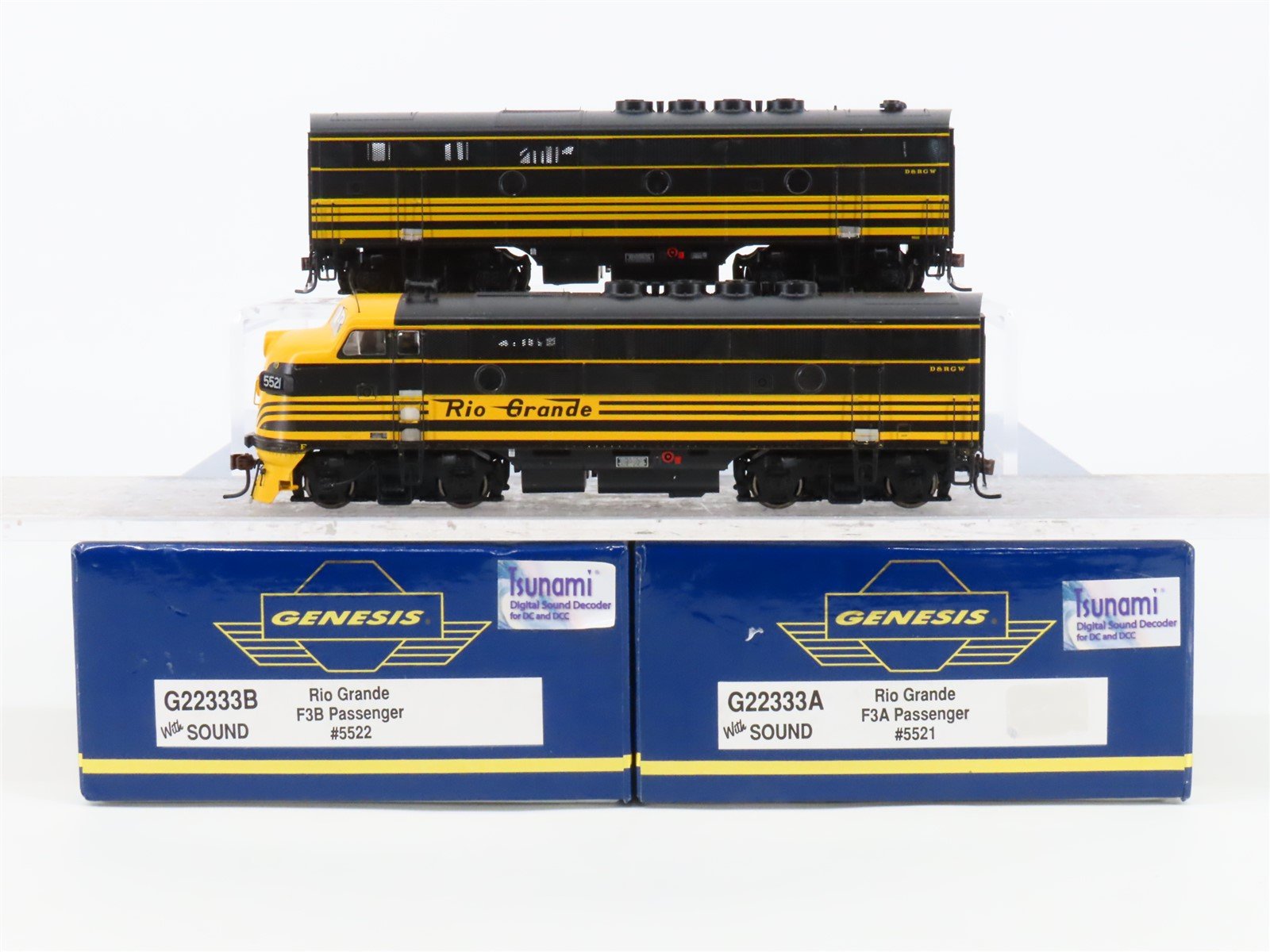 HO Athearn Genesis G22333 D&RGW Rio Grande EMD F3A/B Diesel Set w/ DCC & Sound