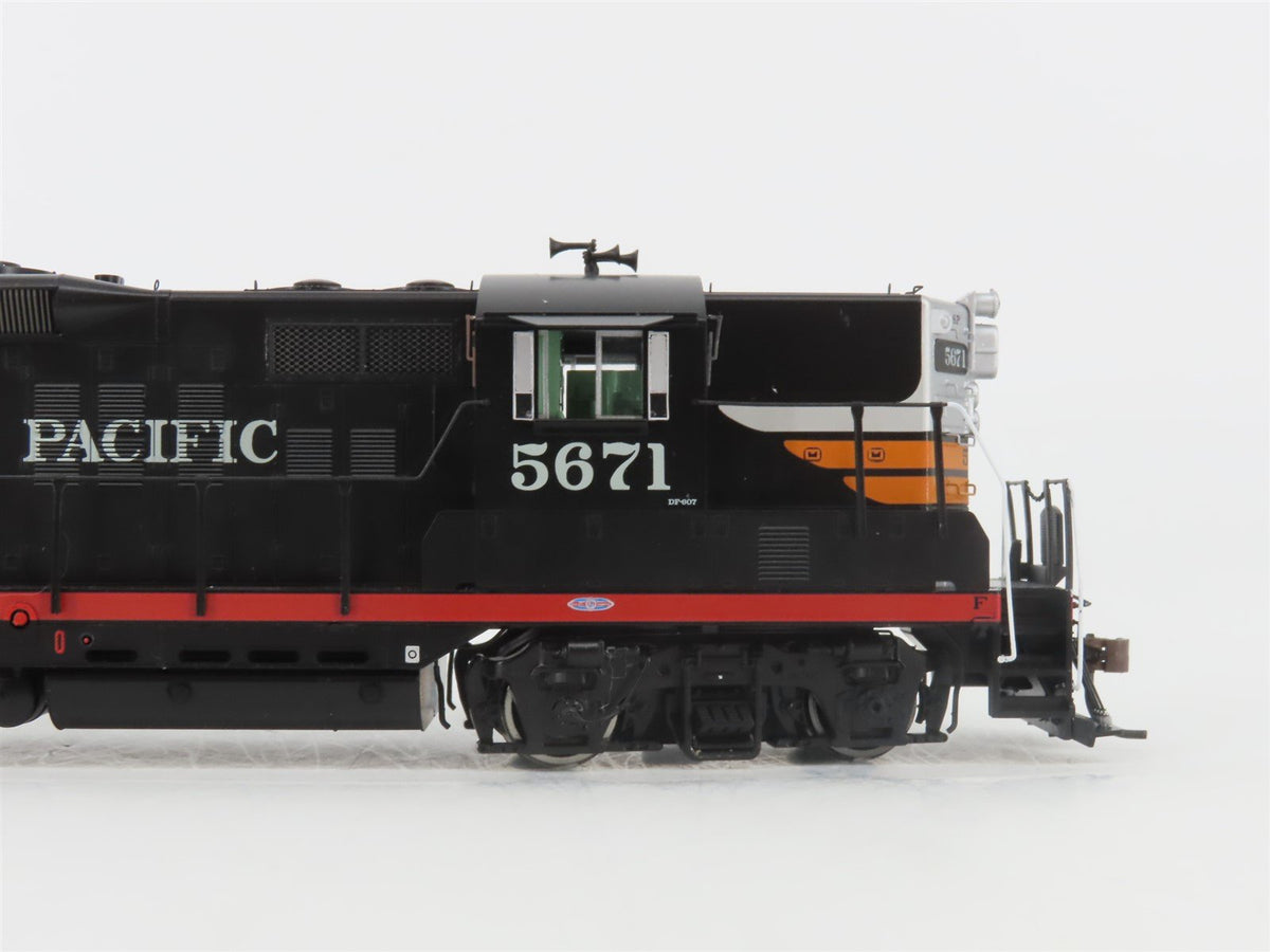 HO Athearn Genesis G62618 SP Southern Pacific GP9 Diesel #5671 w/DCC &amp; Sound