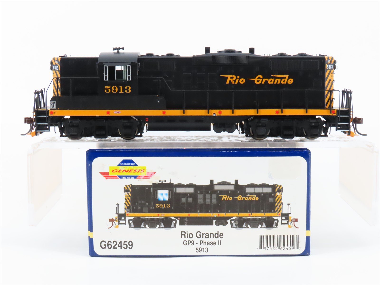 HO Athearn Genesis G62459 D&RGW Rio Grande EMD GP9 Diesel #5913 - DCC Ready