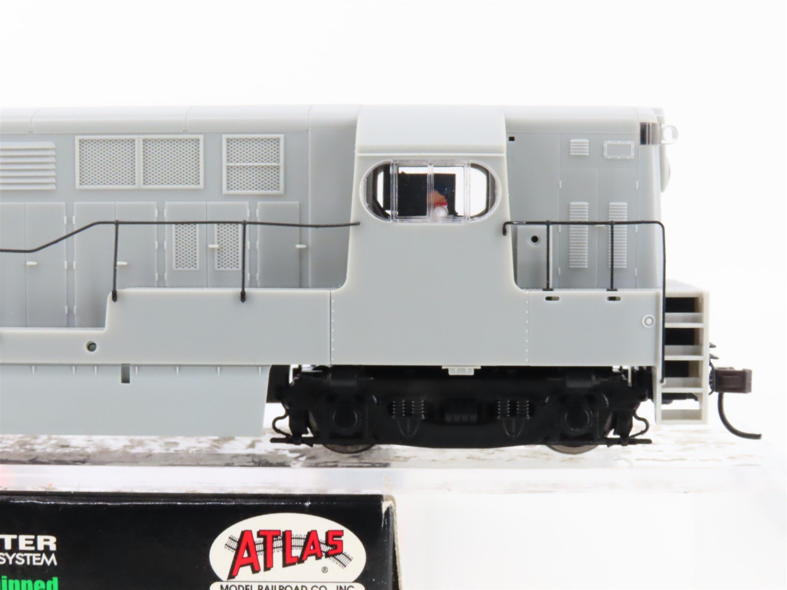 HO Scale Atlas Master 9518 Undecorated FM H15/16-44 Early Diesel w/ DCC