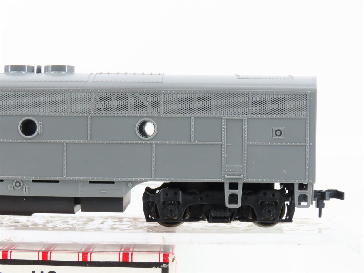 HO Scale Stewart/KATO 8105 Undecorated EMD F3B Ph II Diesel - Unpowered