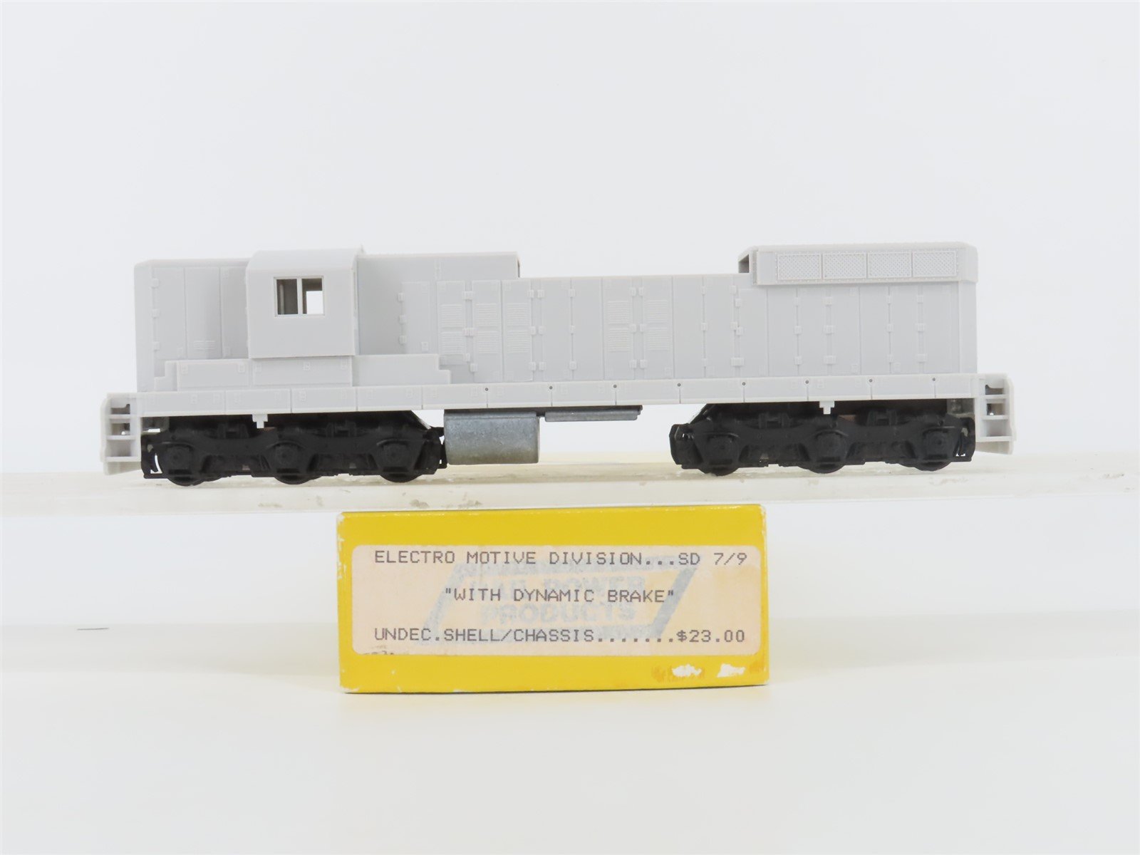 HO Scale Rail Power Undecorated SD7/9 Diesel Locomotive UNPOWERED