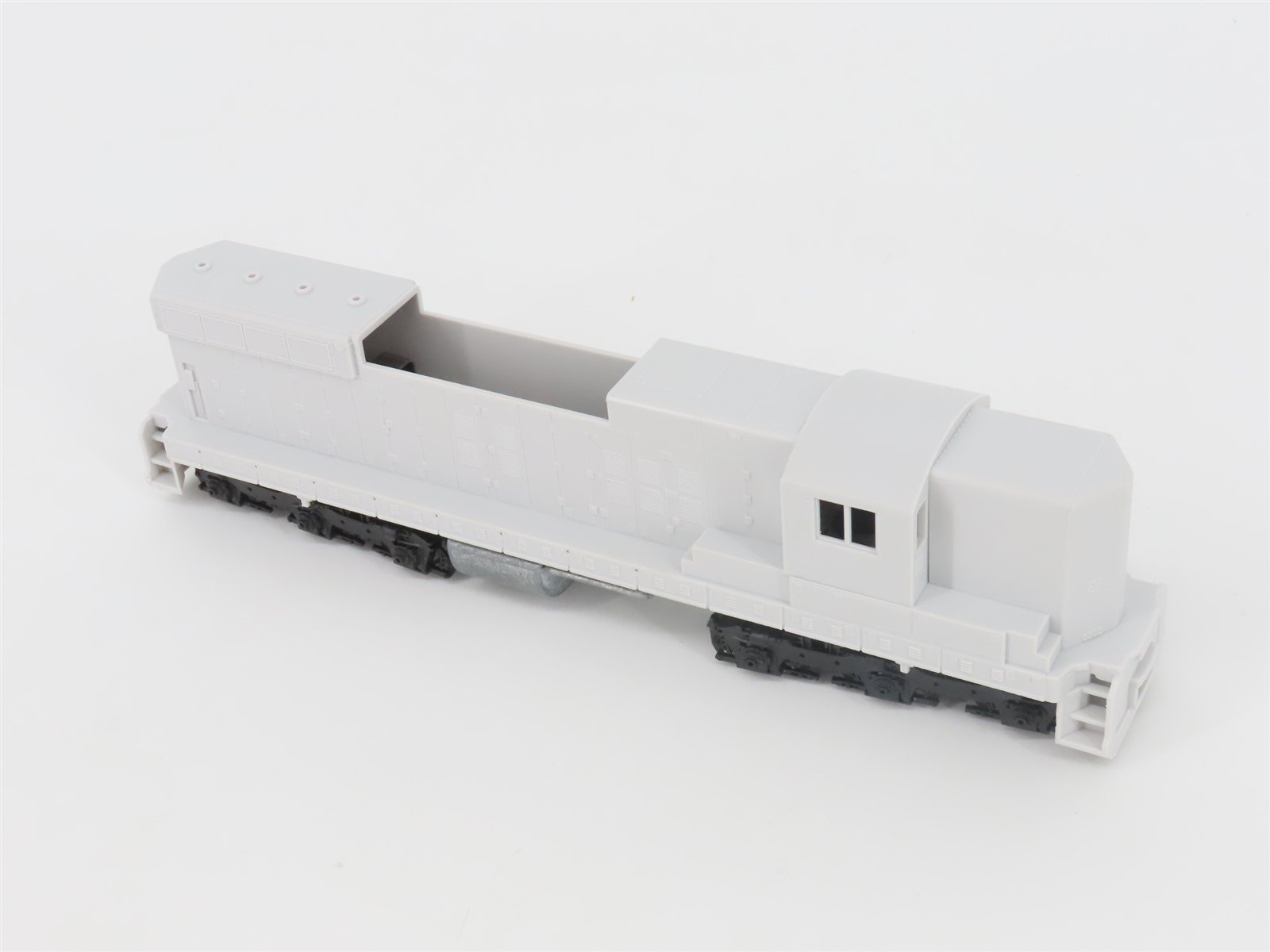 HO Scale Rail Power Undecorated SD7/9 Diesel Locomotive UNPOWERED