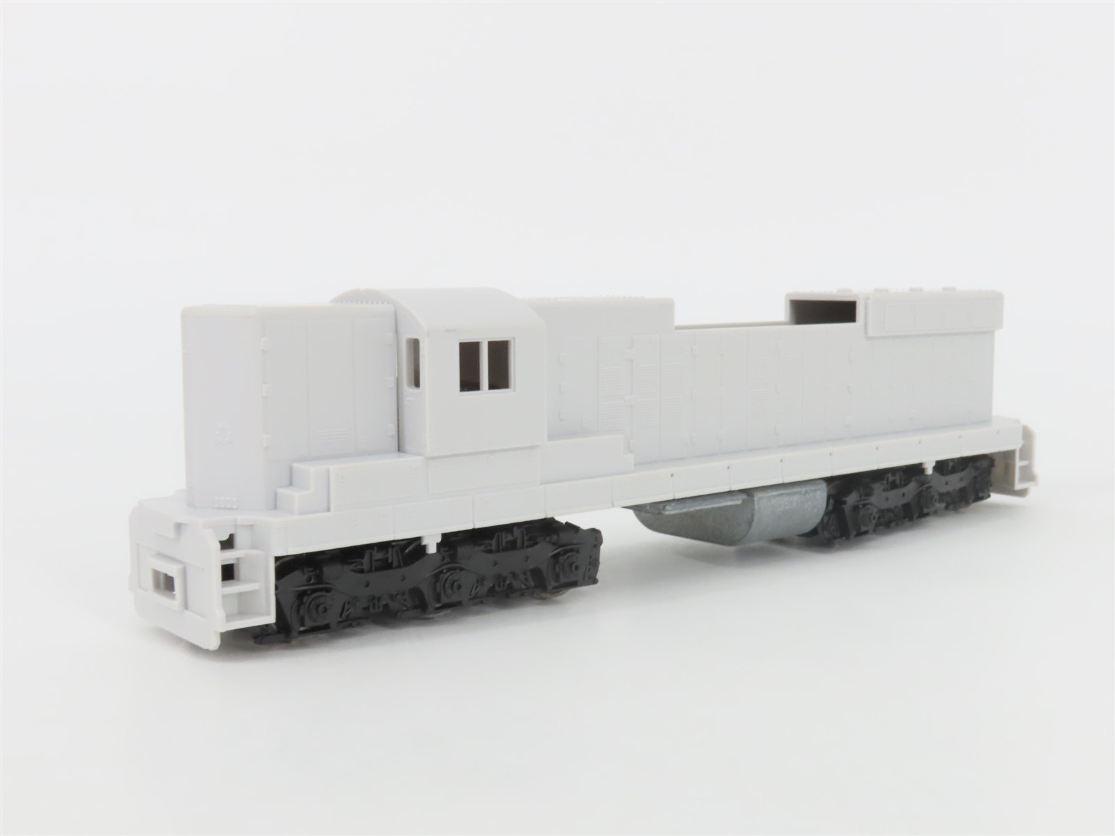 HO Scale Rail Power Undecorated SD7/9 Diesel Locomotive UNPOWERED