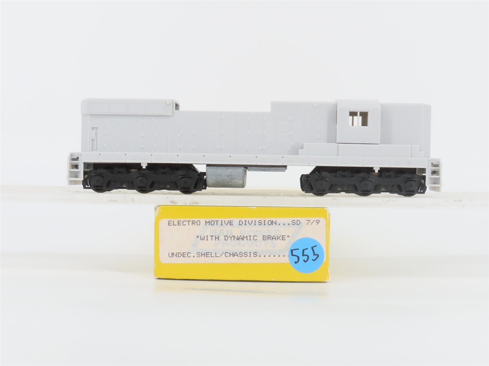 HO Scale Rail Power Undecorated SD7/9 Diesel Locomotive UNPOWERED