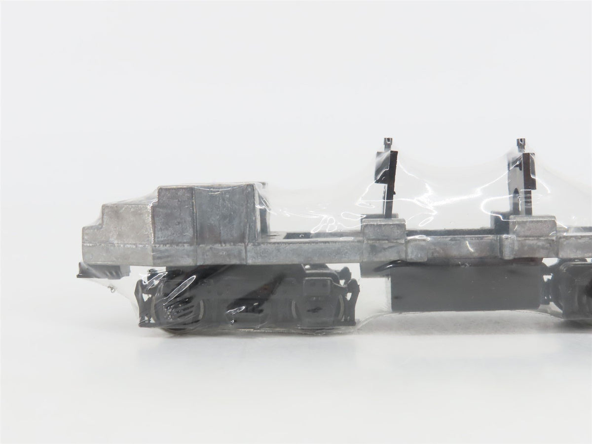 HO Scale Stewart Hobbies 5004 Undecorated FT B Diesel Locomotive UNPOWERED