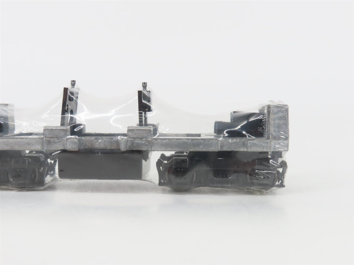 HO Scale Stewart Hobbies 5004 Undecorated FT B Diesel Locomotive UNPOWERED