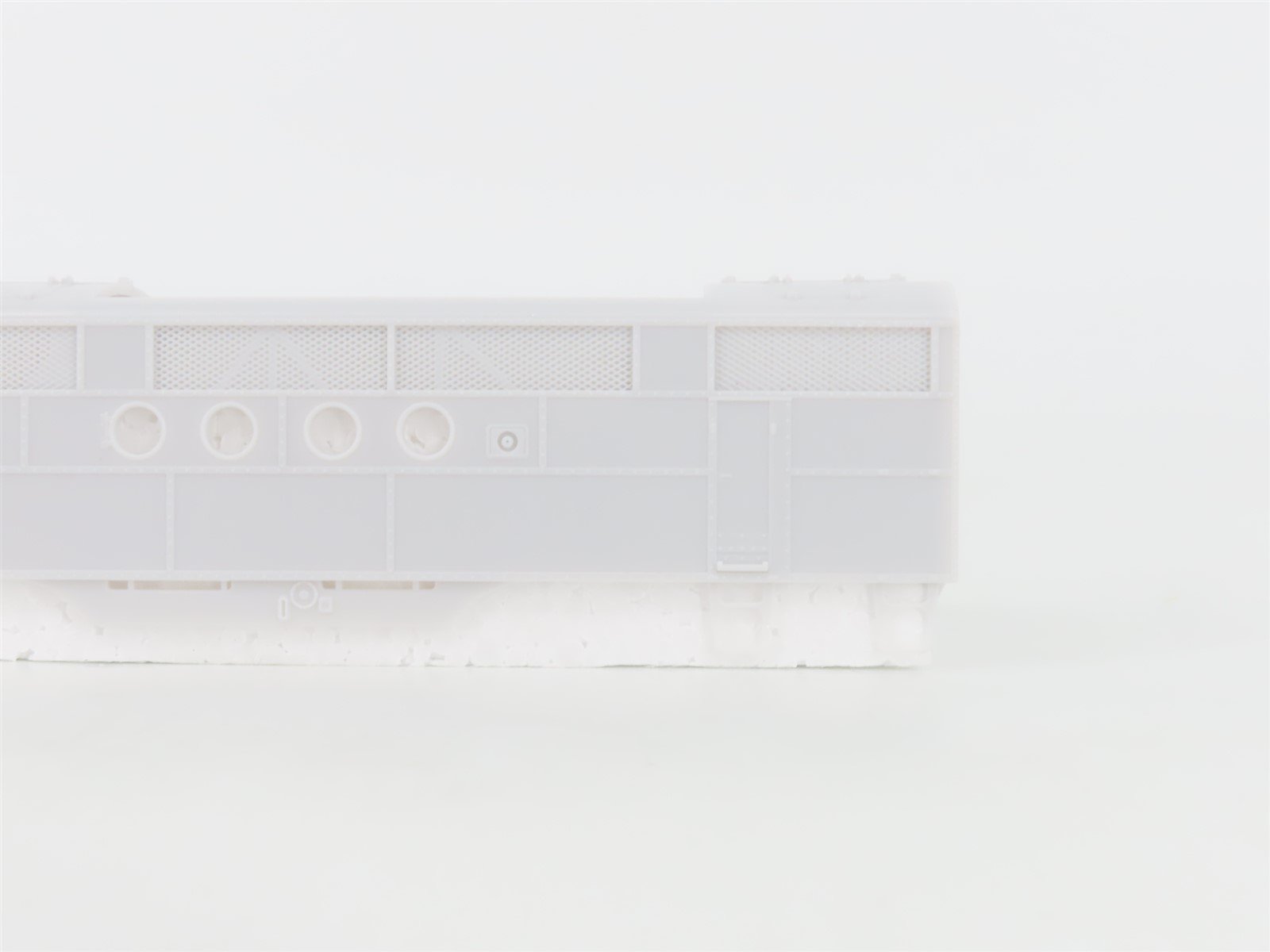 HO Scale Stewart Hobbies 5004 Undecorated FT B Diesel Locomotive UNPOWERED