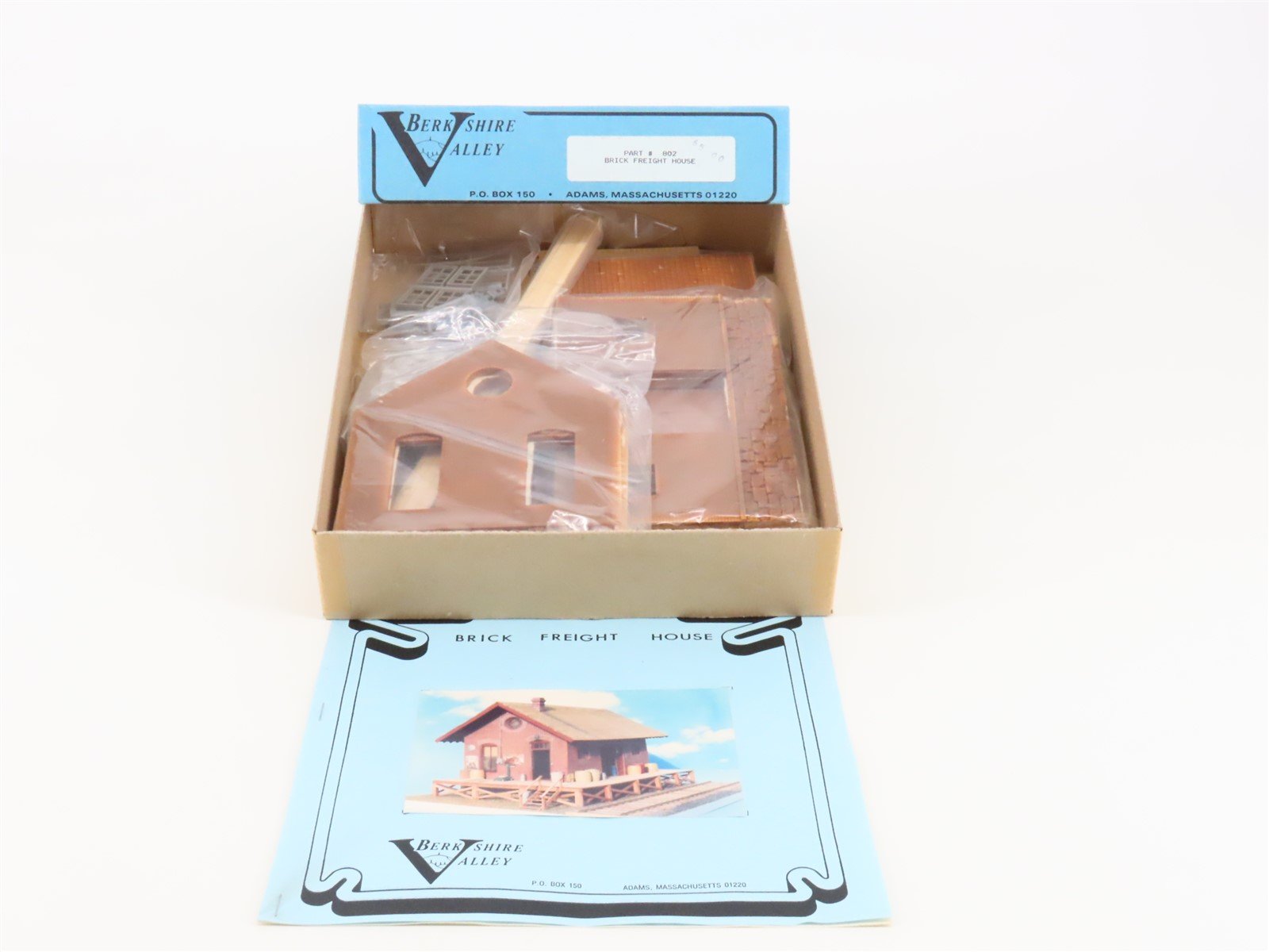 O 1/48 Scale Berkshire Valley Kit #802 Brick Freight House