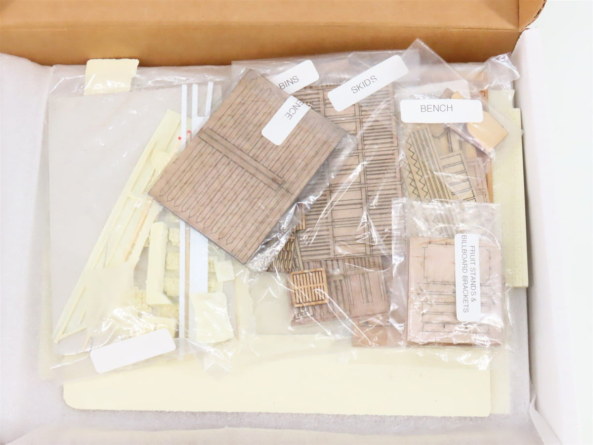 S 1/64 Scale Grand River Models Kit #1 Greg&#39;s Grocery