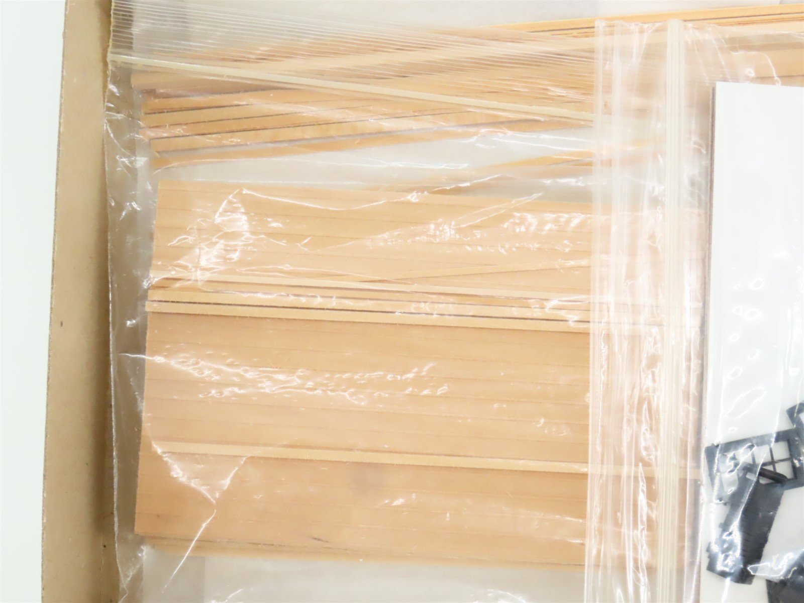 S 1/64 Scale FinestKind Mdl's FKM Kit #112 Small Residence No. 2