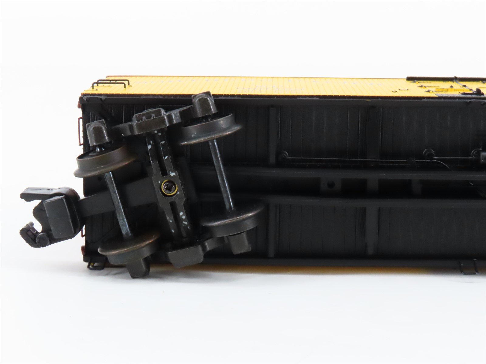 S Scale S-Helper Service Showcase Line 00686 NP Northern Pacific Reefer #900423