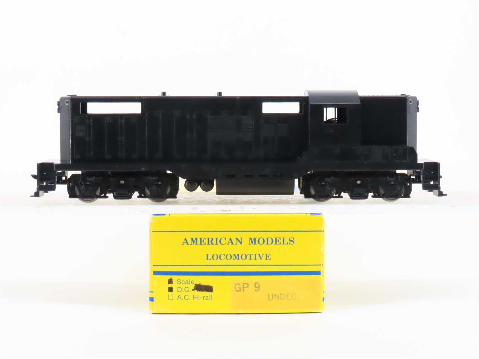 S Scale American Models Undecorated EMD GP9 Diesel Locomotive