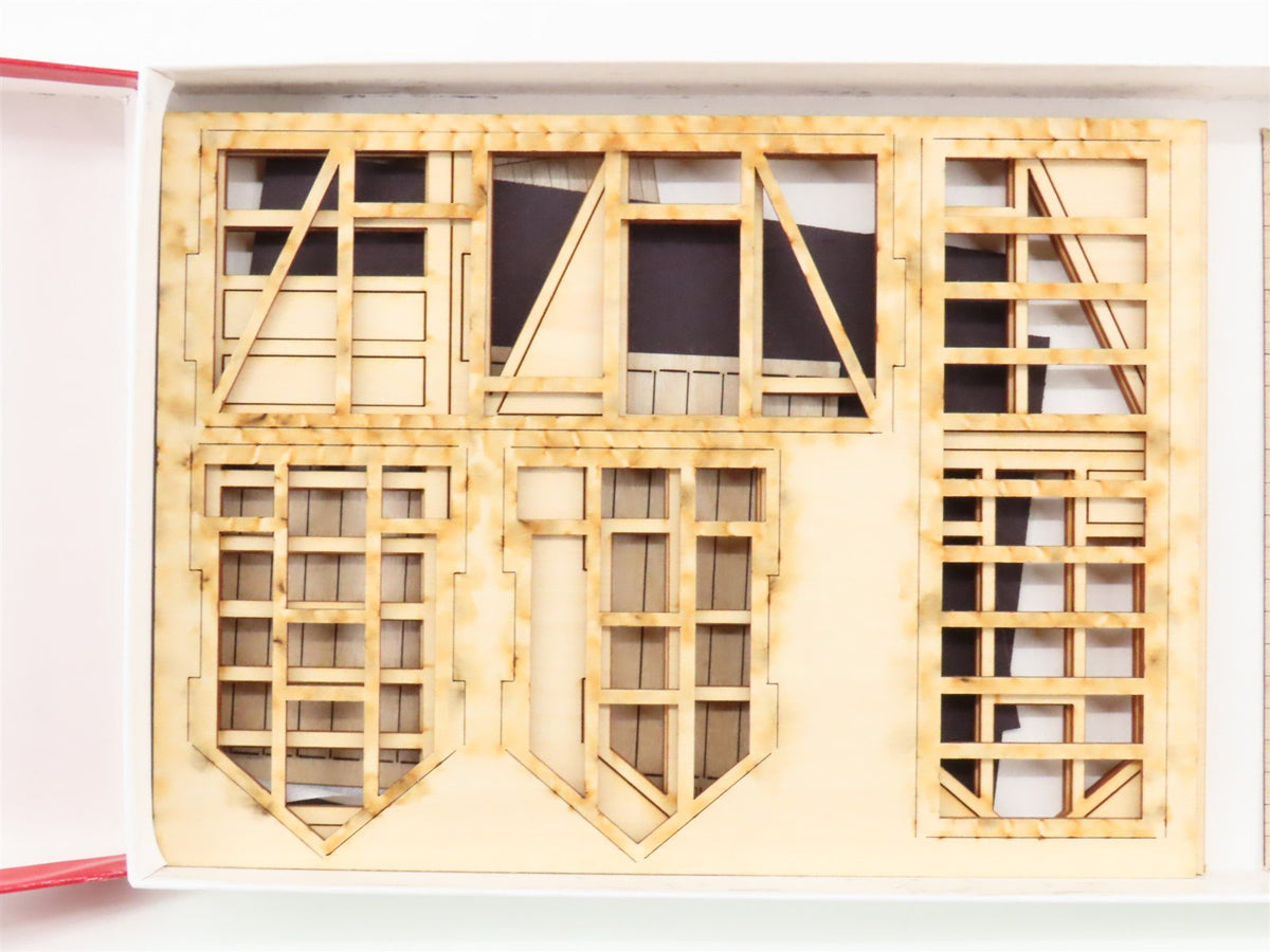 O 1/48 Scale BTS Kit #17425 McCabe Lumber Co. Logging Bunkhouses 3-Pack