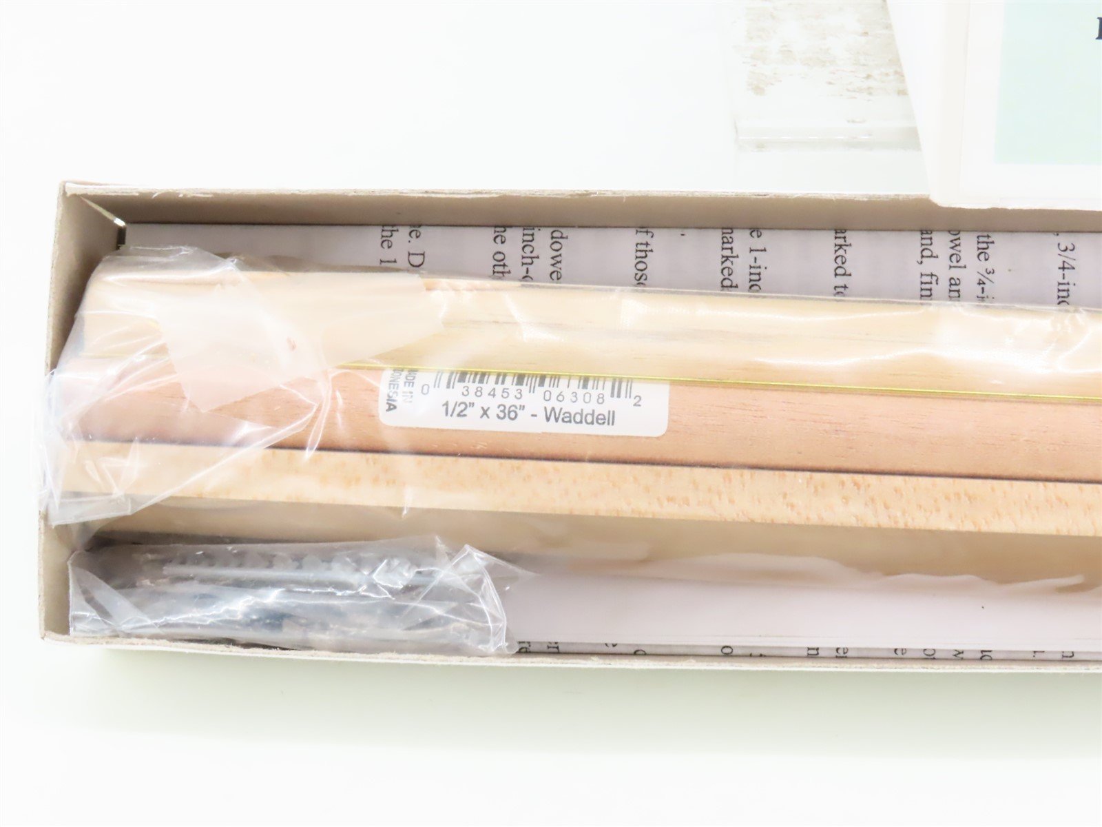 O 1/48 Scale KMP Models Craftsman Kit Spar Tree