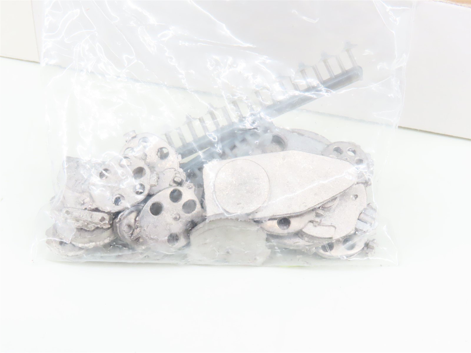 O 1/48 Scale KMP Models Craftsman Kit Spar Tree