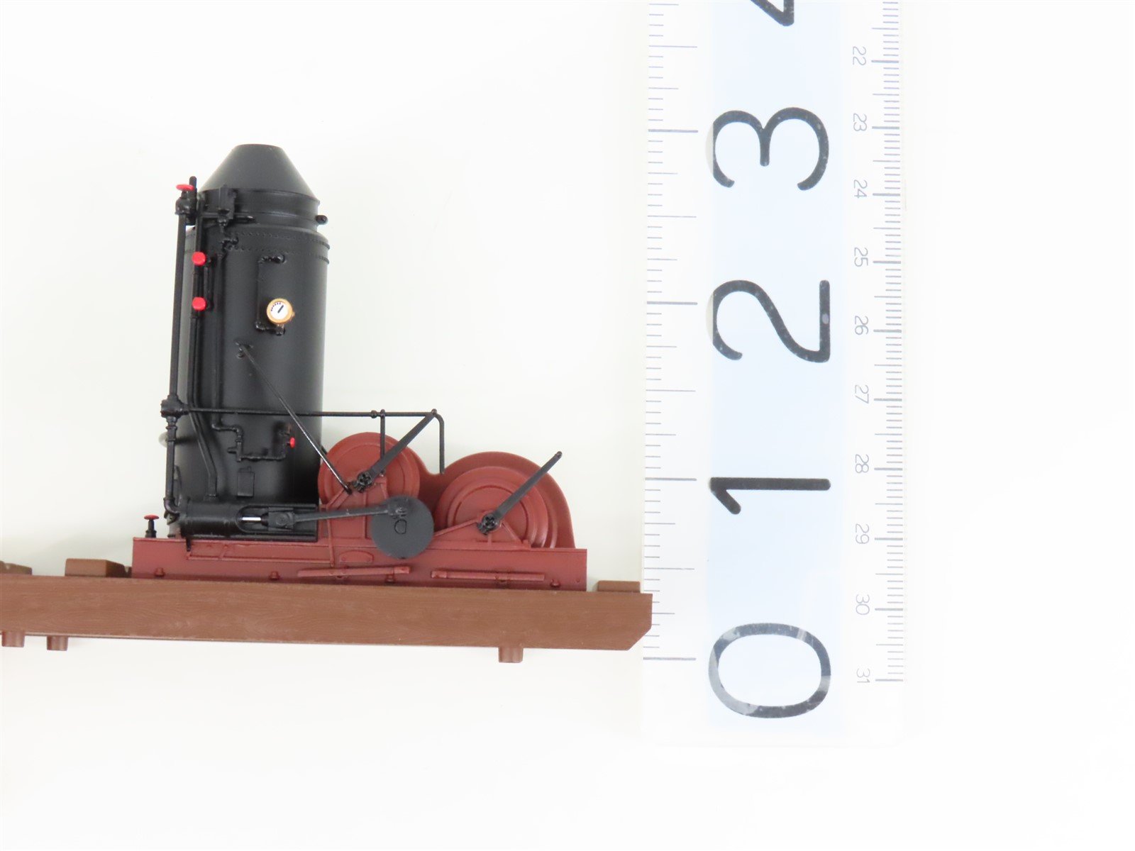 On30 Scale Bachmann Spectrum 27301 Log Skidder (Non-Operating)