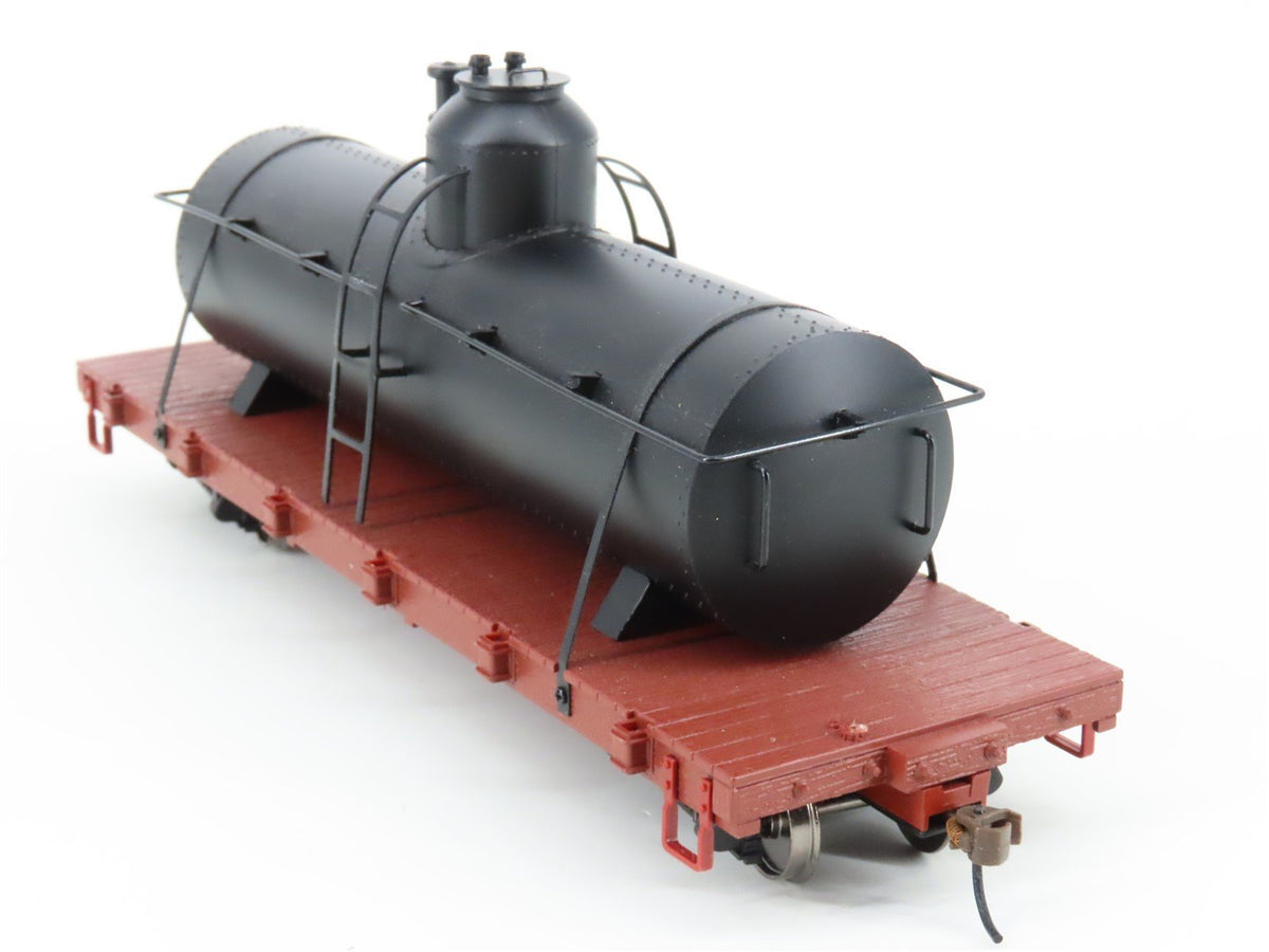 On30 Scale Bachmann Spectrum 27199 Painted, Unlettered Tank Car