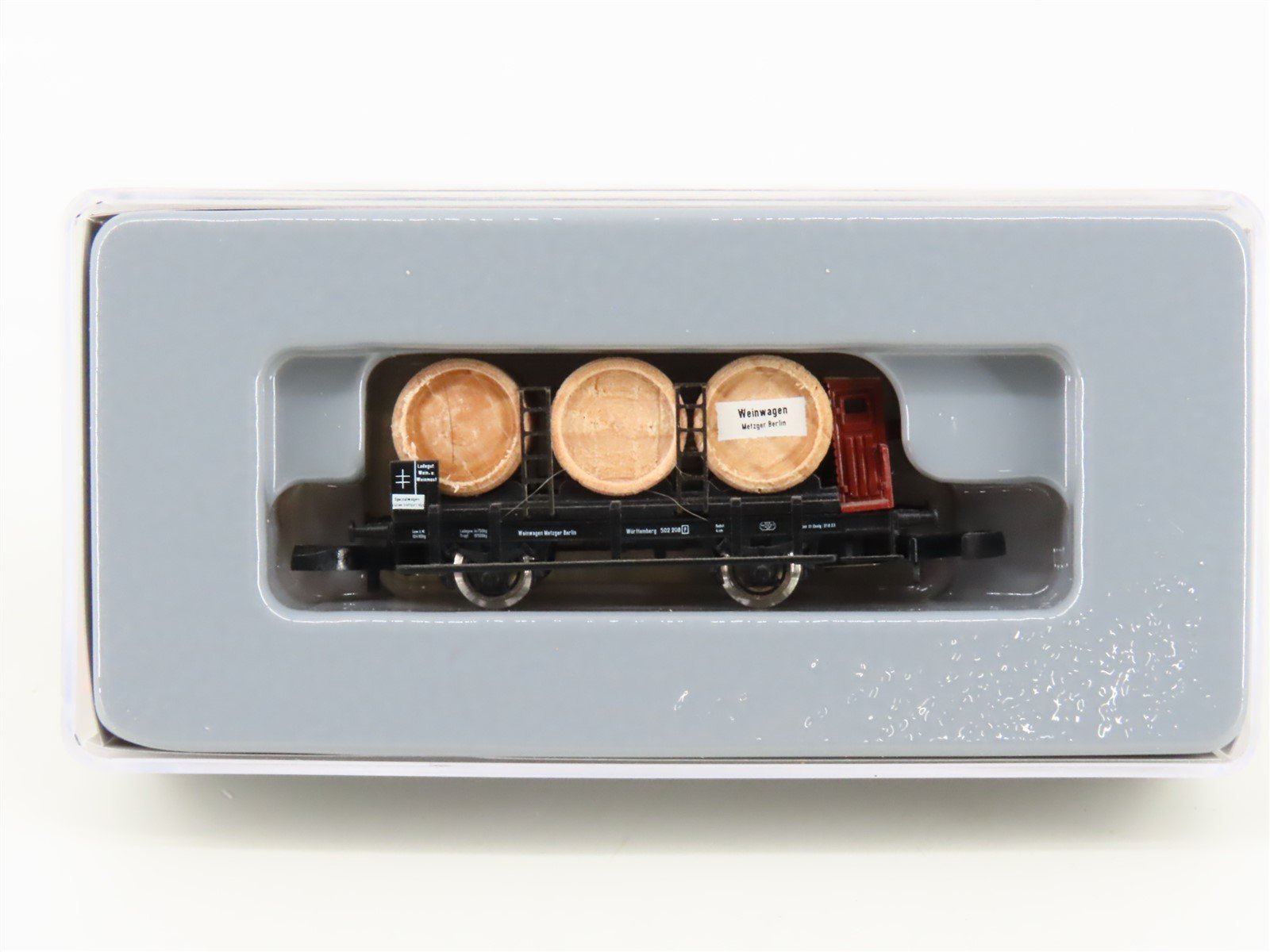 Z Scale Marklin Mini-Club 82173 Flat Car w/ Wine Barrel Load & Brakeman's Cab