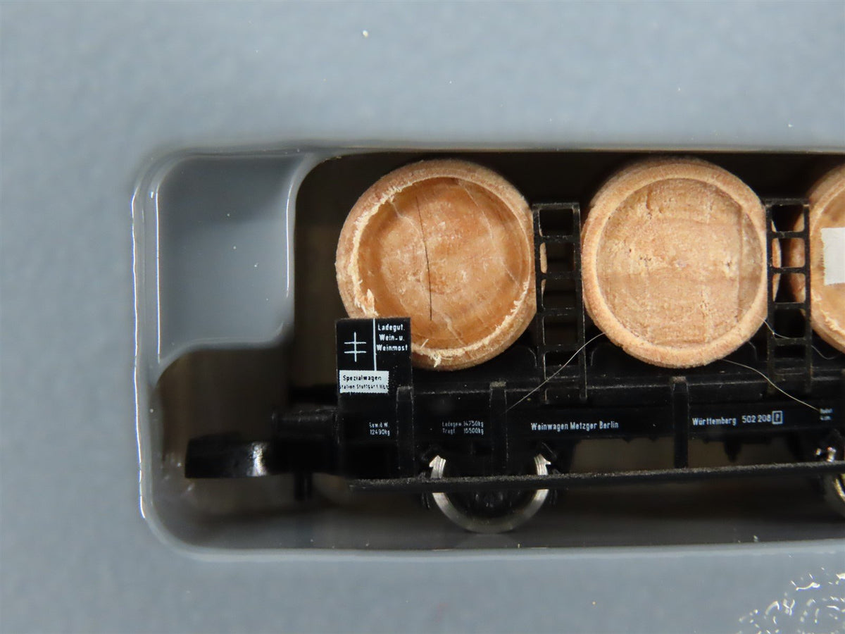 Z Scale Marklin Mini-Club 82173 Flat Car w/ Wine Barrel Load &amp; Brakeman&#39;s Cab