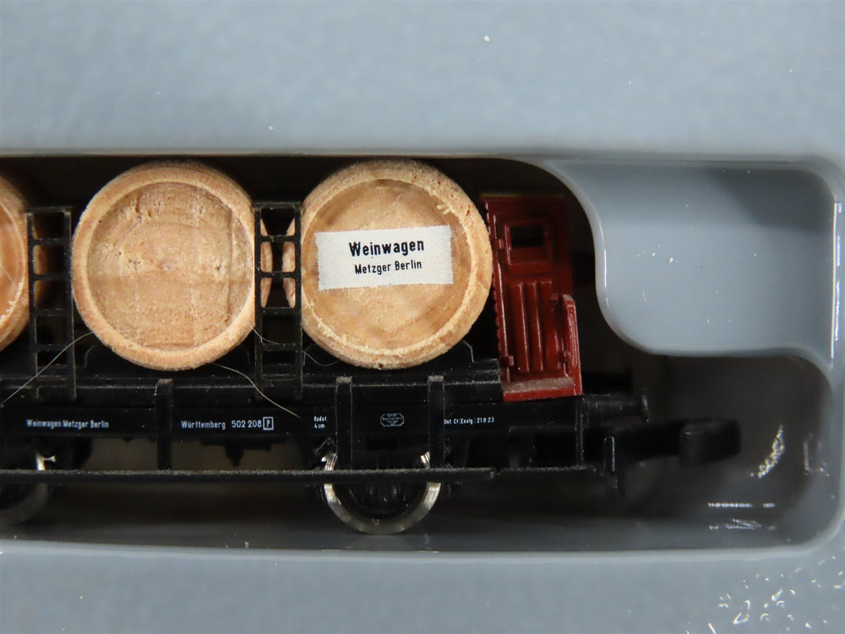Z Scale Marklin Mini-Club 82173 Flat Car w/ Wine Barrel Load &amp; Brakeman&#39;s Cab
