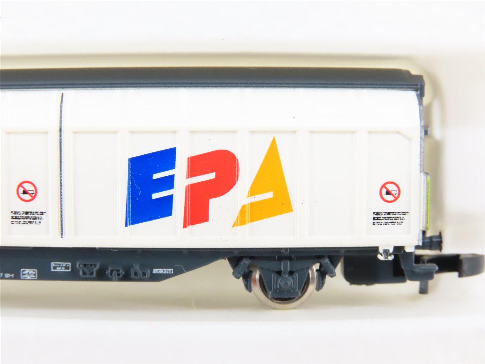 Z Scale Marklin Mini-Club 82381 SBB-CFF Swiss Railway EPA Sliding Door Box Car