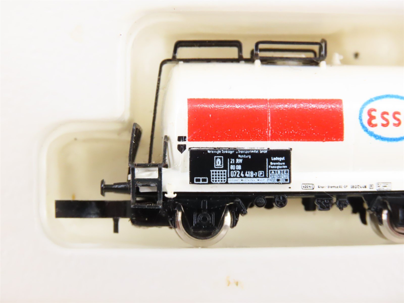 Z Scale Marklin Mini-Club 8612 Esso Oil Tank Car #072 4 418-7