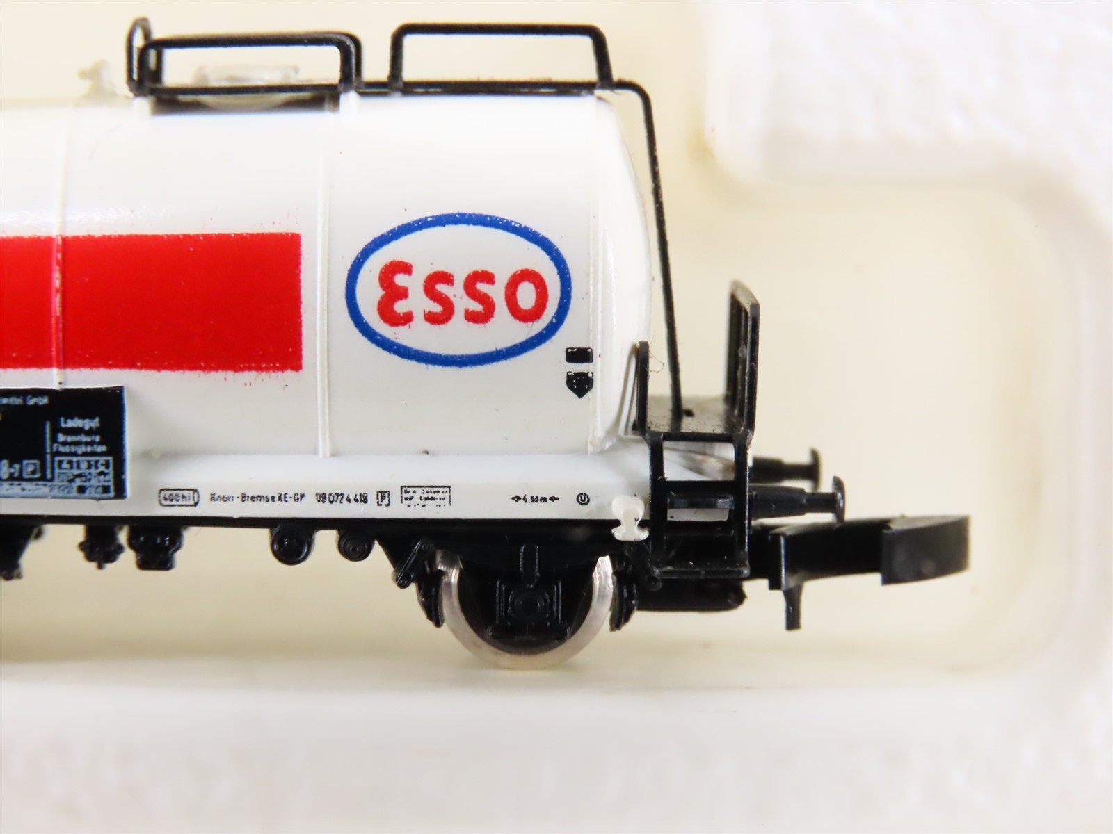 Z Scale Marklin Mini-Club 8612 Esso Tank Car #072 4 418-7