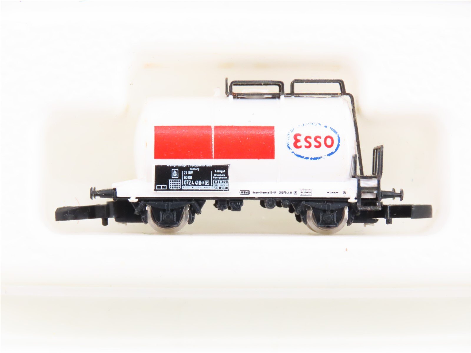 Z Scale Marklin Mini-Club 8612 Esso Tank Car #072 4 418-7