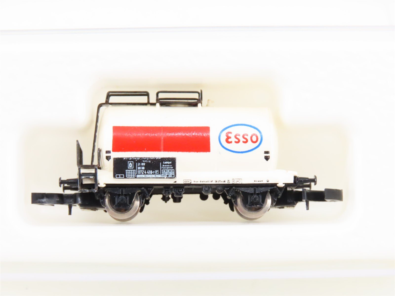 Z Scale Marklin Mini-Club 8612 Esso Tank Car #072 4 418-7