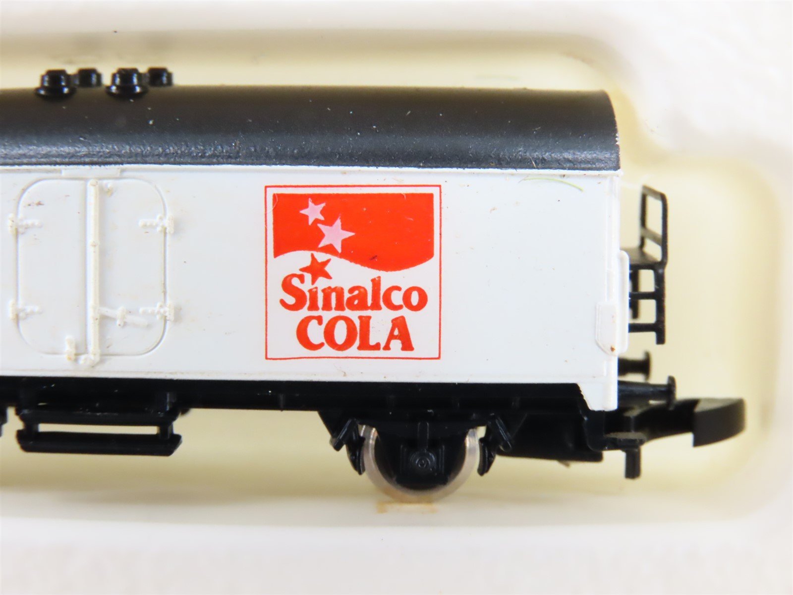 Z Scale Marklin Mini-Club 8631 Sinalco Cola Reefer #806 0 243-4