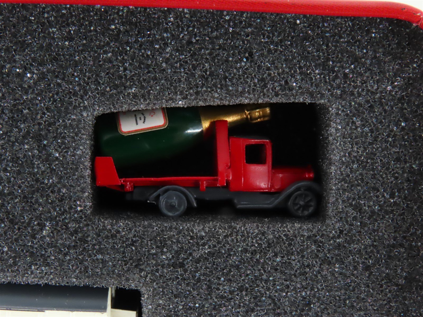 Z Scale Marklin Mini-Club 2002 Museumwagen G.C. Kessler Box Car w/ Truck