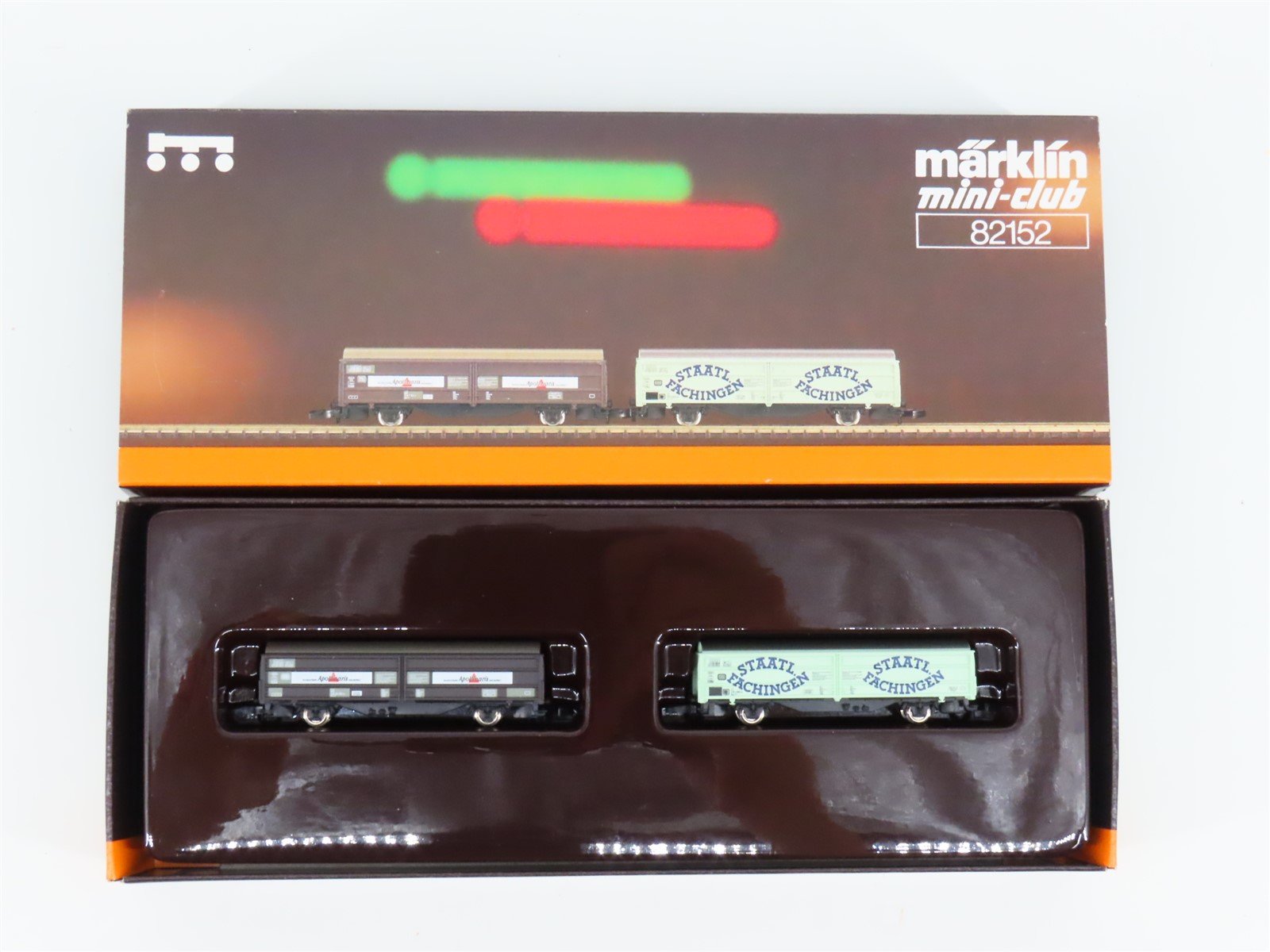 Z Scale Marklin Mini-Club 82152 DB German Sliding Wall Box Car 2-Pack
