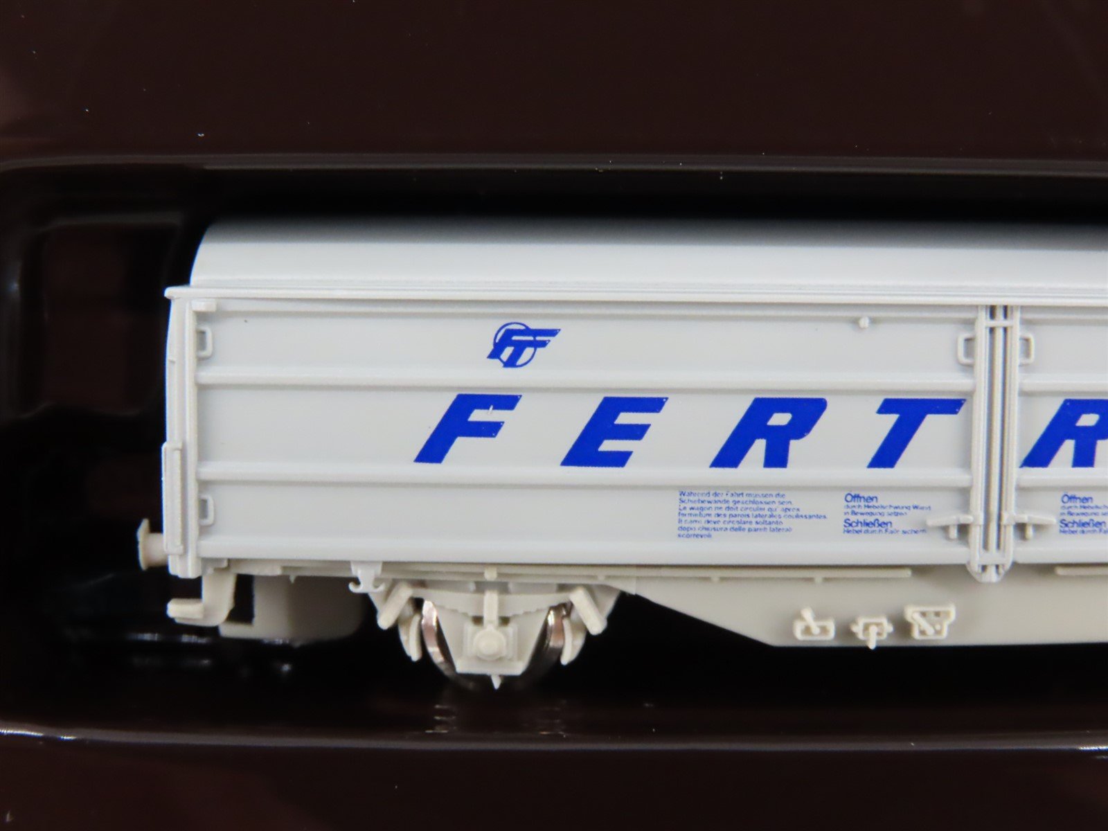 Z Scale Marklin Mini-Club 82154 OBB Fertrans Sliding Wall Box Car 2-Pack