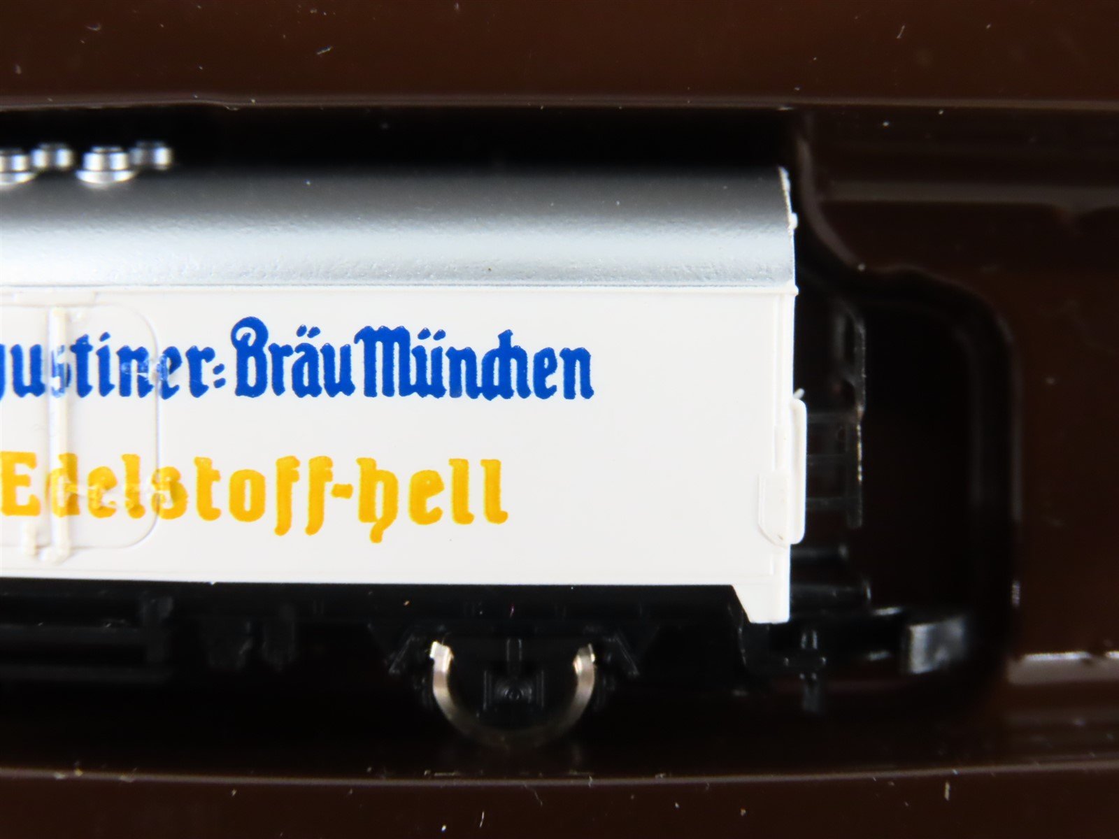 Z Scale Marklin Mini-Club 8663 Munich Breweries 6-Car Beer Wagon Set