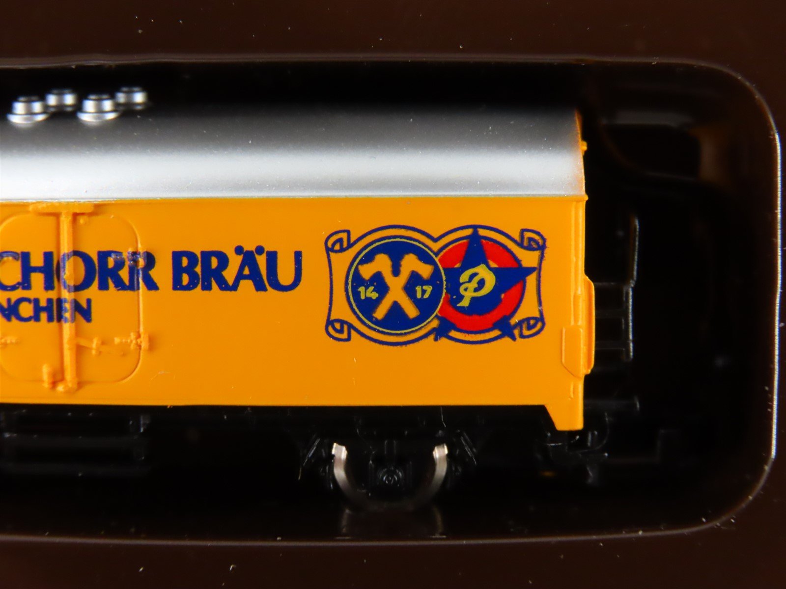 Z Scale Marklin Mini-Club 8663 Munich Breweries 6-Car Beer Wagon Set