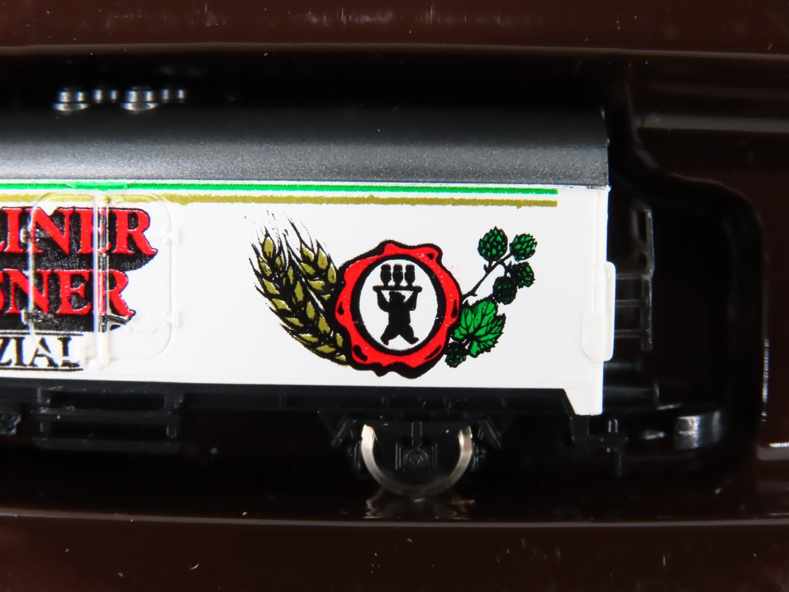 Z Scale Marklin Mini-Club 8400C Breweries of Berlin Beer Wagon 6-Car Set