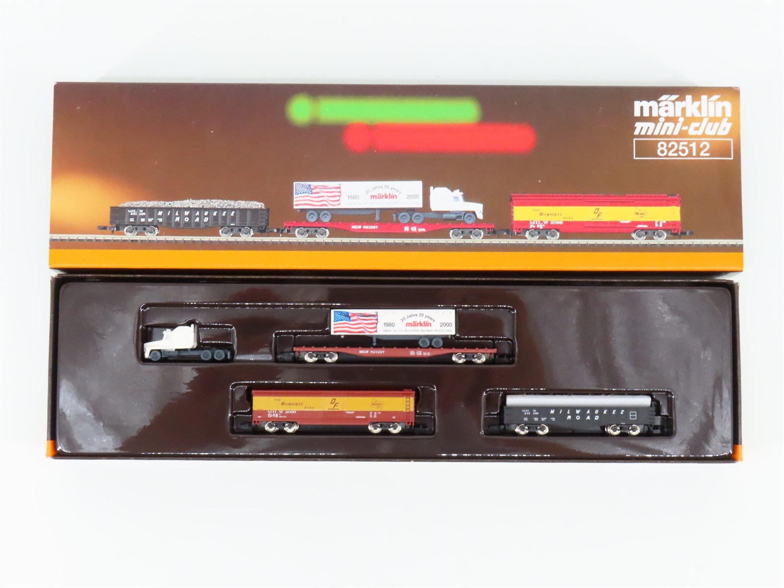 Z Scale Marklin Mini-Club 82512 MILW Milwaukee Road Freight Car Set w/ Tractor