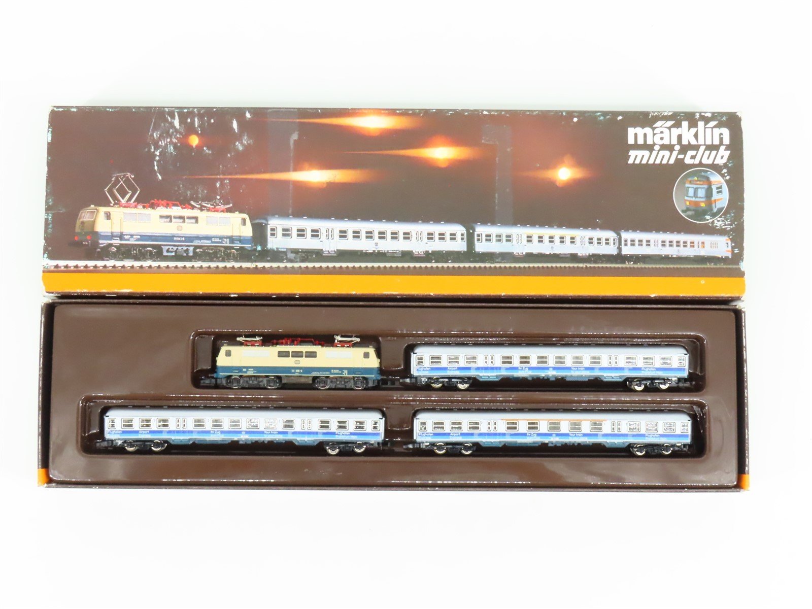 Z Marklin Mini-Club 8105 DB German Airport Express BR111 Electric Passenger Set