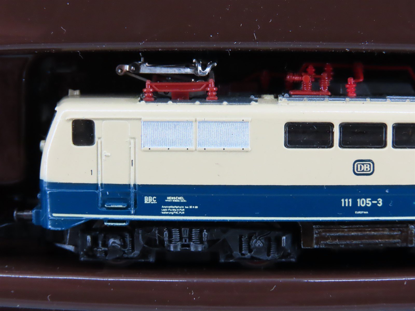 Z Marklin Mini-Club 8105 DB German Airport Express BR111 Electric Passenger Set
