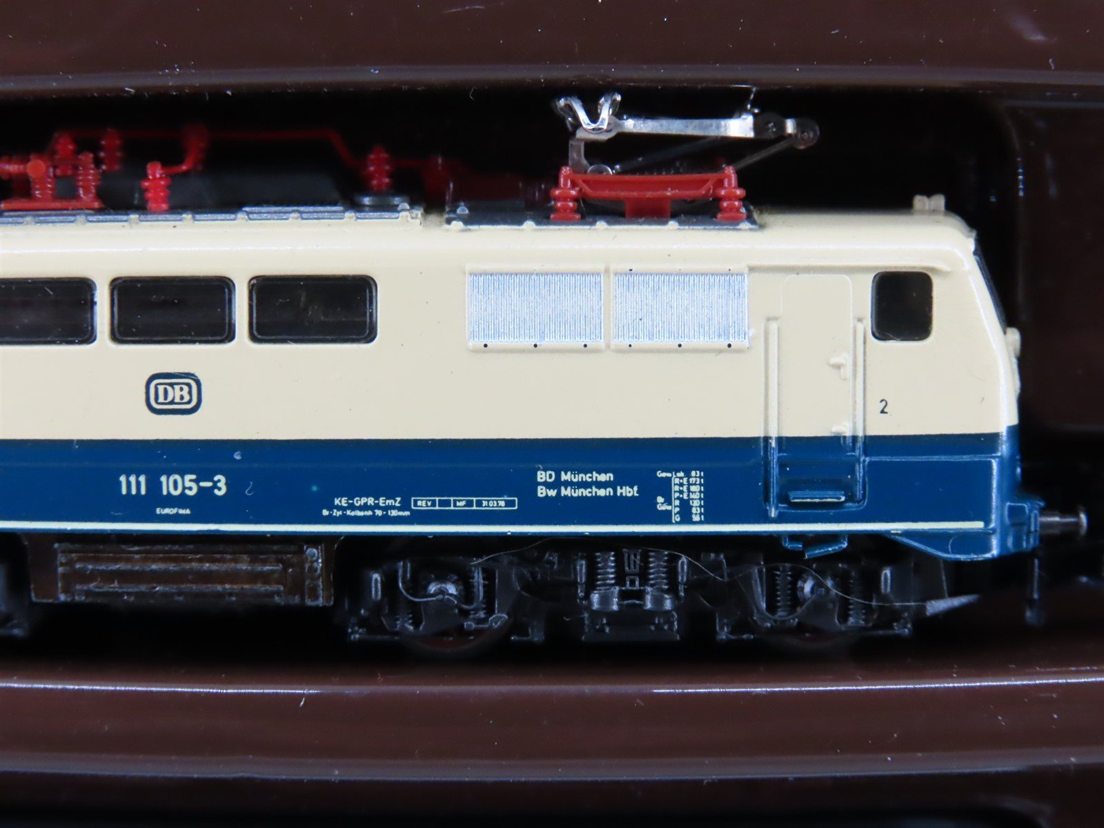Z Marklin Mini-Club 8105 DB German Airport Express BR111 Electric Passenger Set
