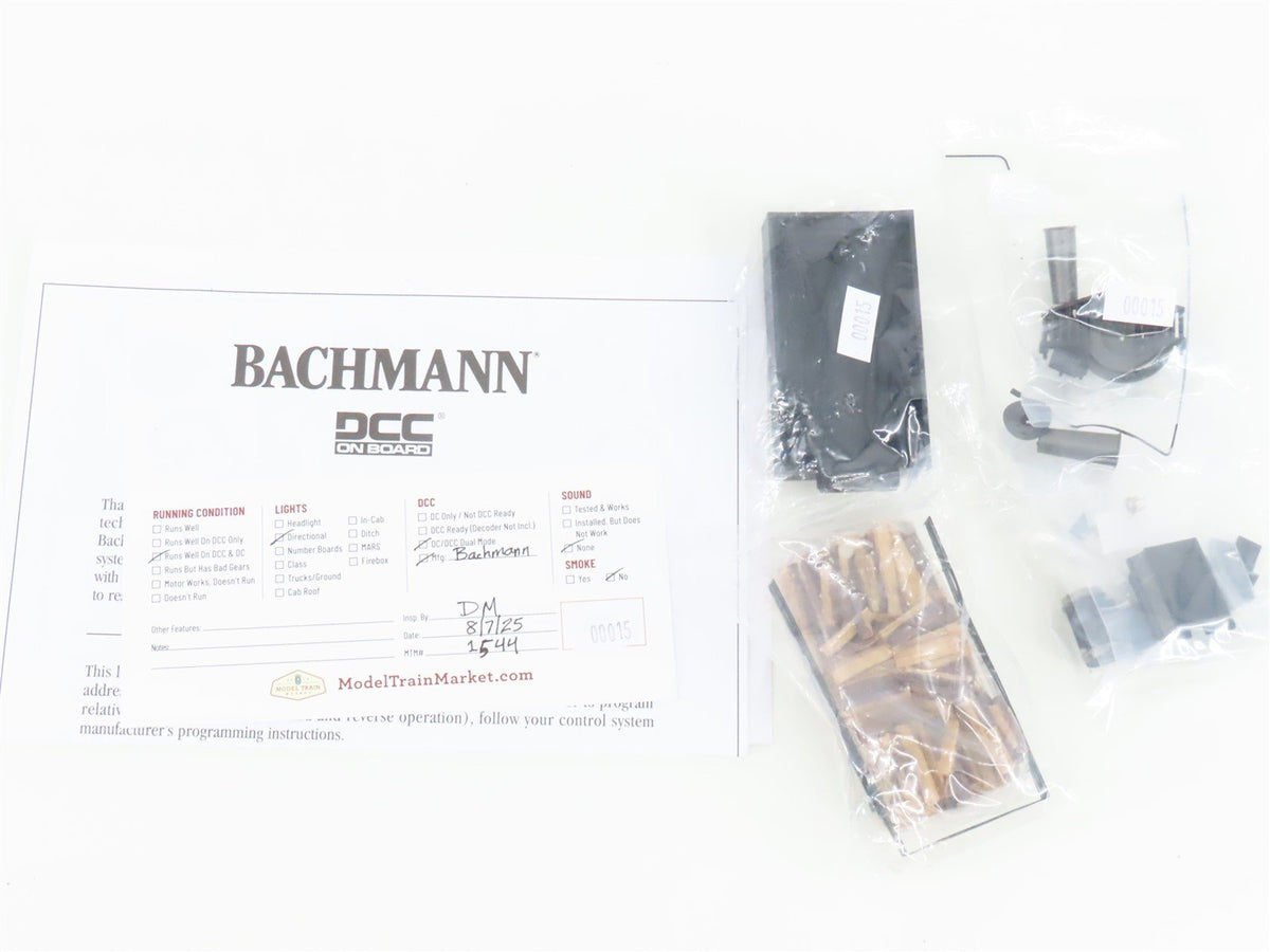 On30 Scale Bachmann Spectrum 25999 Unlettered 2-8-0 Steam Locomotive w/ DCC