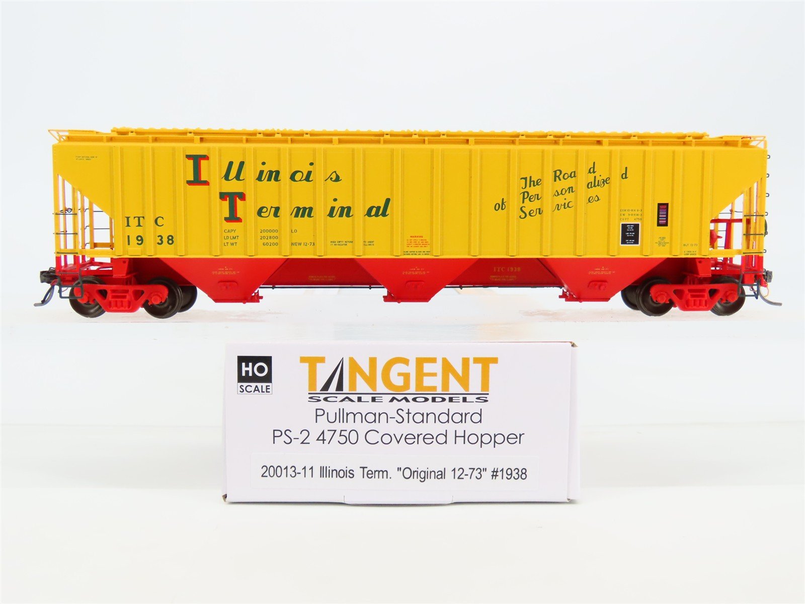 HO Scale Tangent 20013-11 ITC Illinois Terminal PS-2 3 Bay Covered Hopper #1938