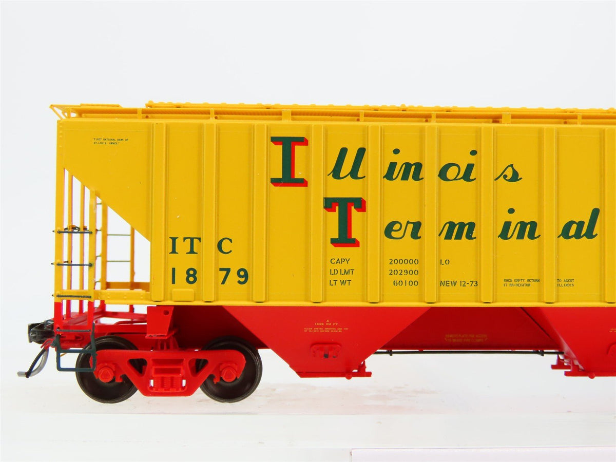 HO Scale Tangent 20013-09 ITC Illinois Terminal PS-2 3 Bay Covered Hopper #1879