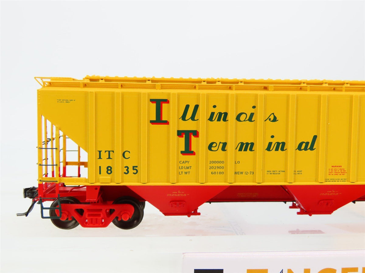 HO Scale Tangent 20013-07 ITC Illinois Terminal PS-2 3 Bay Covered Hopper #1835