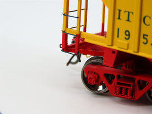 HO Scale Tangent 20013-06 ITC Illinois Terminal 3 Bay Covered Hopper #1953